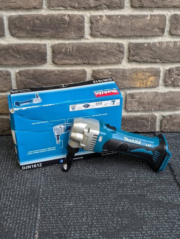 MAKITA NIBBLER DJN61Z - Image 6