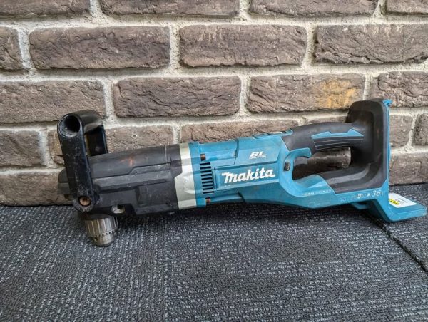 MAKITA AUGER DRILL