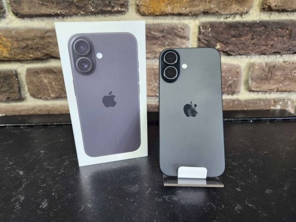 Brand New Apple IPhone 16 128gb - HL22328 - Image 7
