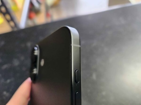 Brand New Apple IPhone 16 128gb - HL22328 - Image 5