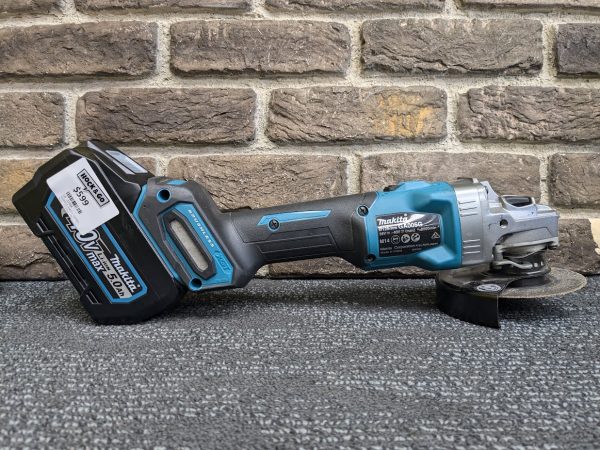 Makita Angle Grinder (GA005G) - LG22288 - Image 8