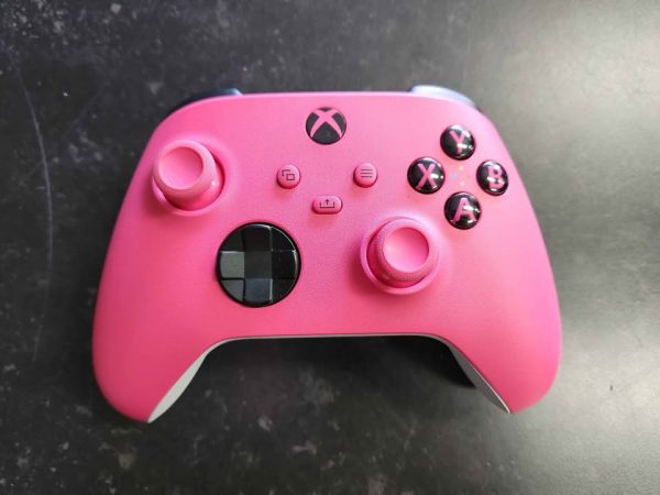 Microsoft Xbox One X Console - HL22150 - Image 2