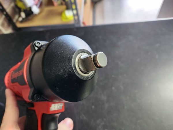Snap On 1/2" 18v Impact Wrench With 5ah Battery - HL22313 - Image 8