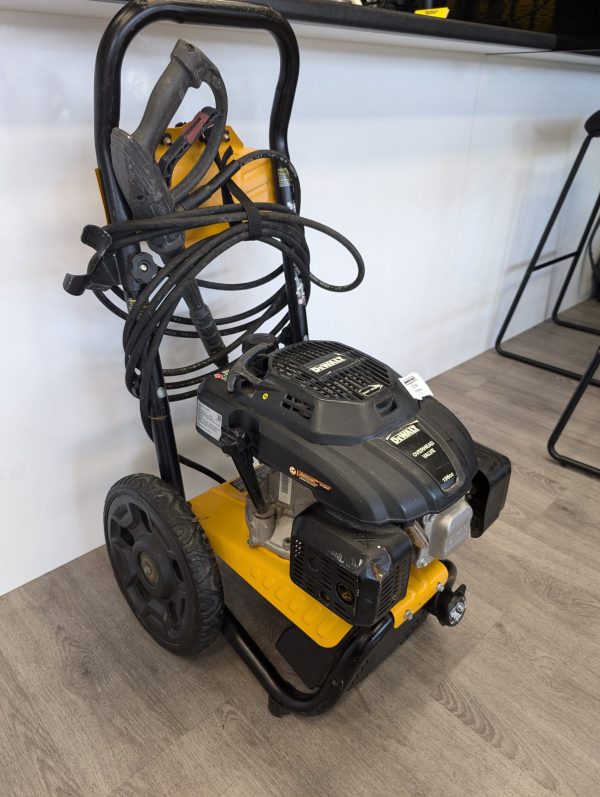 DeWALT 3200PSI Pressure Washer - Image 13