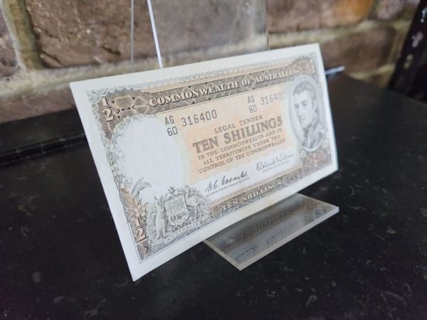 Australian Banknote 10 Shillings 1/2 - HL22443 - Image 10