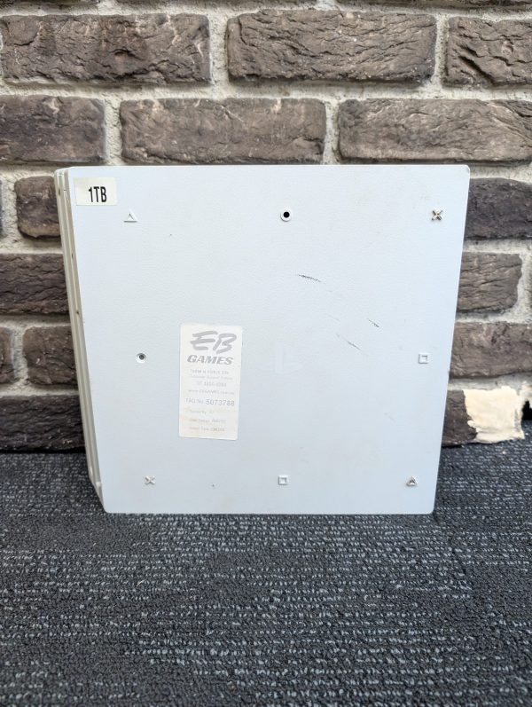 Sony White PlayStation 4 Pro - Image 3