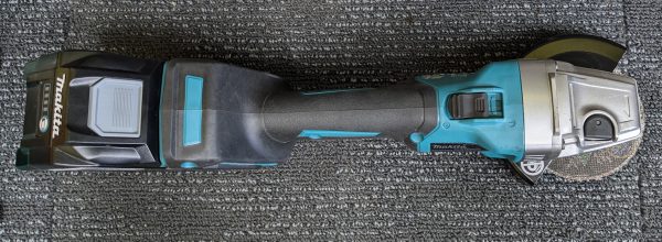 Makita Angle Grinder (GA005G) - LG22288 - Image 9