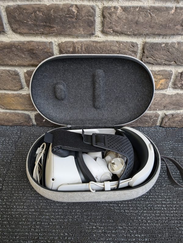 Oculus VR Headset Quest 2 - Image 8