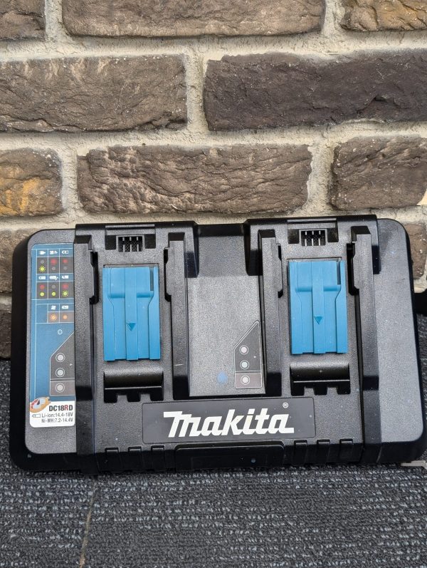 Makita 18V Dual Battery Charger - Image 4