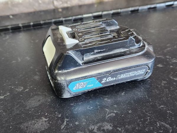 Makita 12v 2ah Battery - HL22897 - Image 2