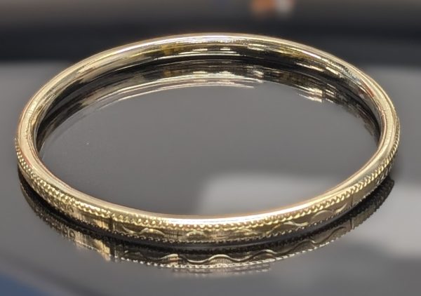 17ct Yellow Gold Patterned Bangle - LG22653 - Image 2