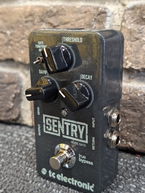 TC Electronic Guitar Pedal - LG23406 - Image 10