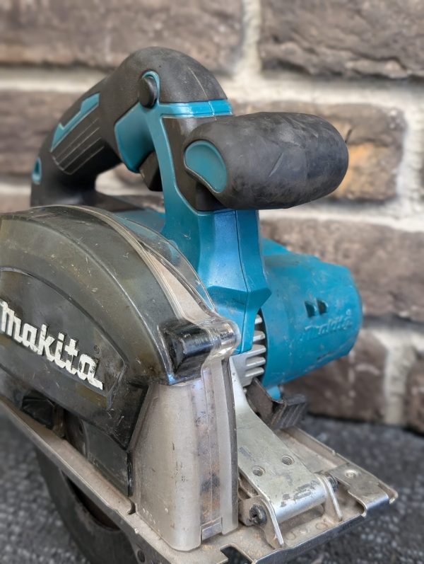 Makita Circular Saw (Skin only) - Image 9