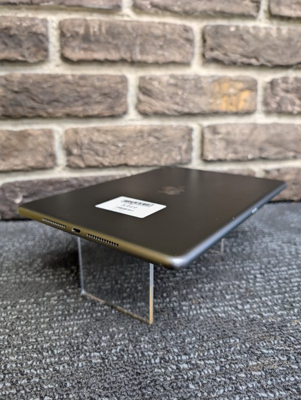 iPad 9th Gen - Image 4
