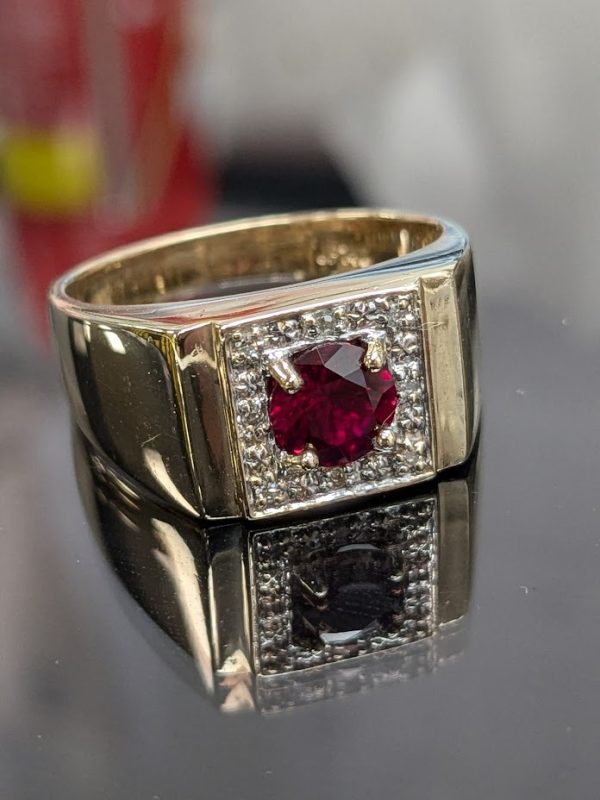 Mens 9ct Yellow Gold Created Ruby & Diamond Ring - LG18299 - Image 14