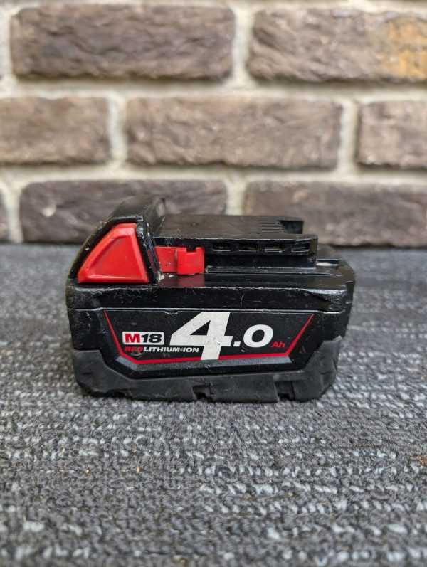 Milwaukee 18V 4.0Ah Battery - Image 6