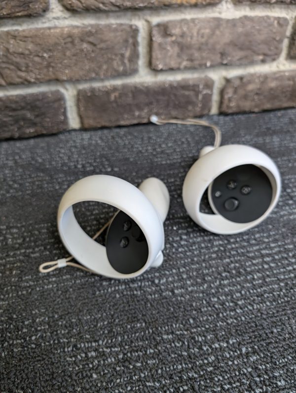 Oculus VR Headset Quest 2 - Image 7