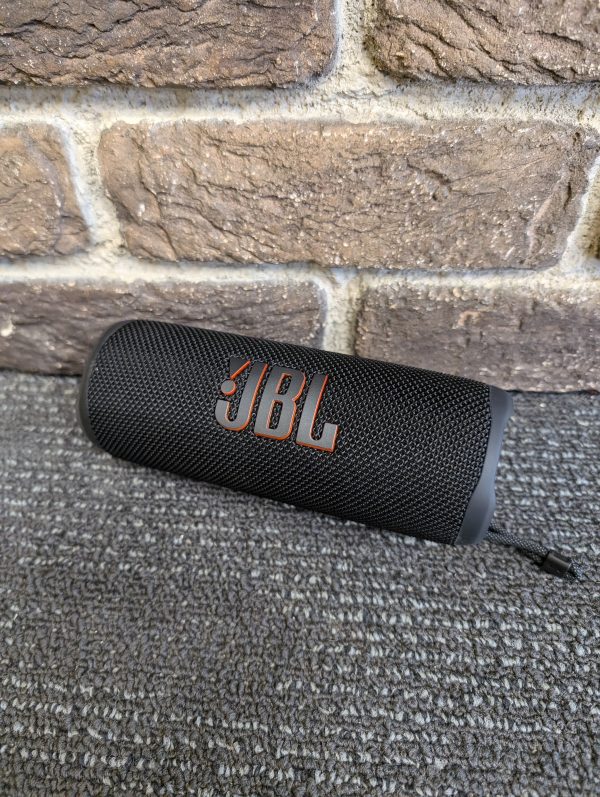 JBL Flip 6 Wireless Speaker - Image 2