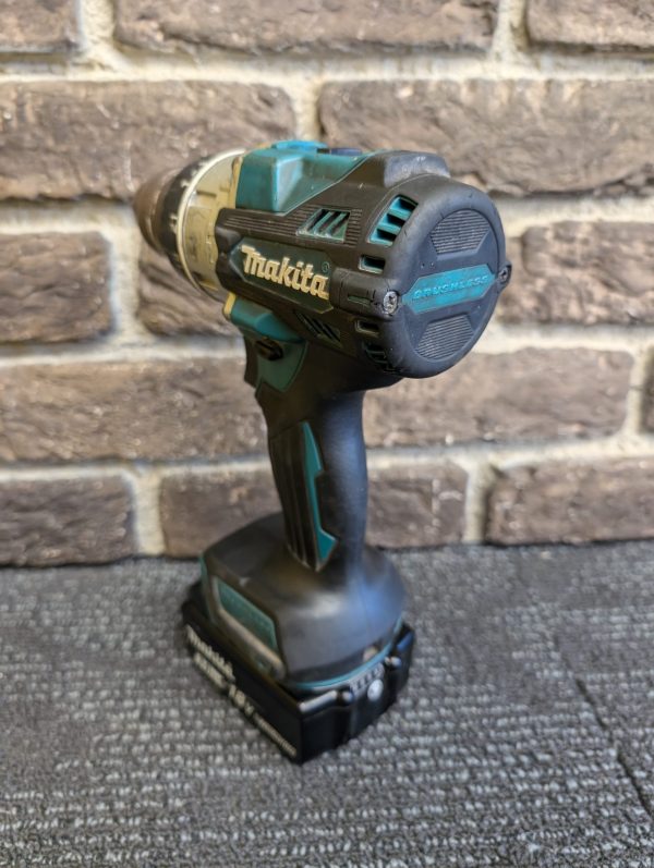 Makita Drill and Battery - Image 9