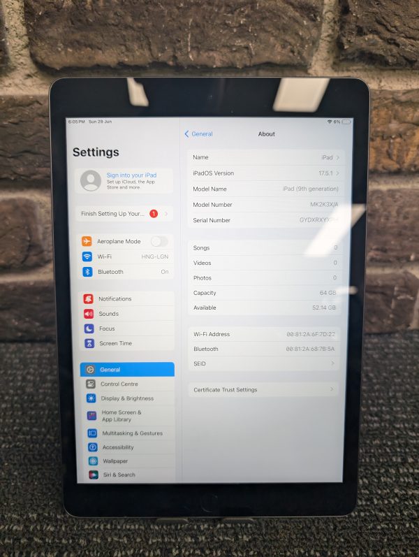 iPad 9th Gen - Image 3