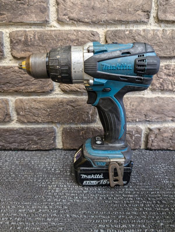 Makita 18V Drill and Battery - Image 7
