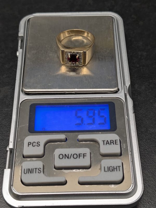 Mens 9ct Yellow Gold Created Ruby & Diamond Ring - LG18299 - Image 9