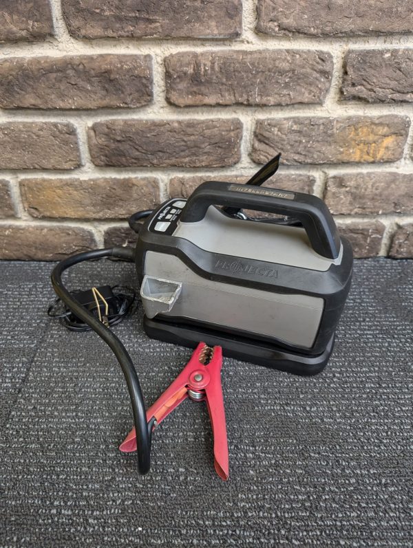 Projecta 12V Intelli-Start Jumpstarter - Image 8