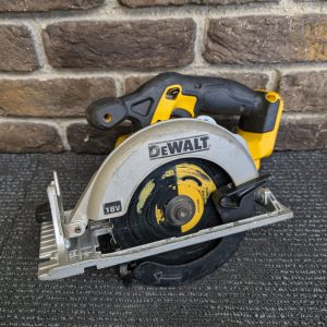 DeWALT Circular Saw (Skin only)