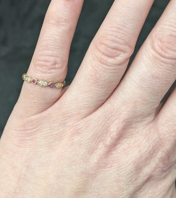9ct Gold Diamond & Red Gem Stacker Ring - LG23249 - Image 10
