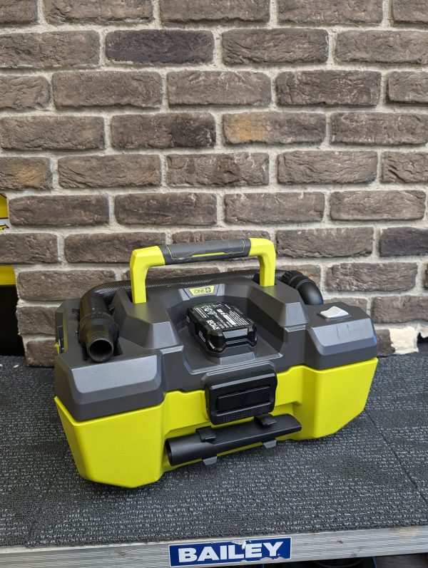 Ryobi Vacuum Cleaner
