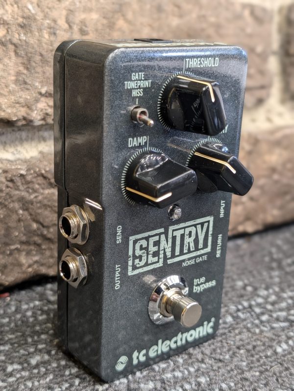 TC Electronic Guitar Pedal - LG23406 - Image 9