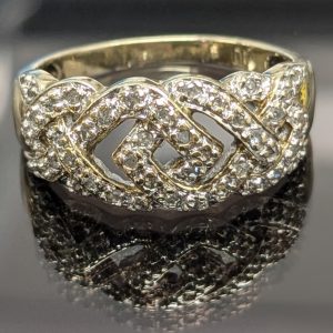 9CT YELLOW GOLD DIAMOND RING W/ WEAVE PATTERN - LG23596