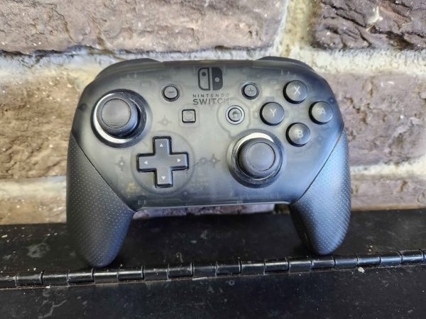 Nintendo Switch Pro Controller - HL23155 - Image 4