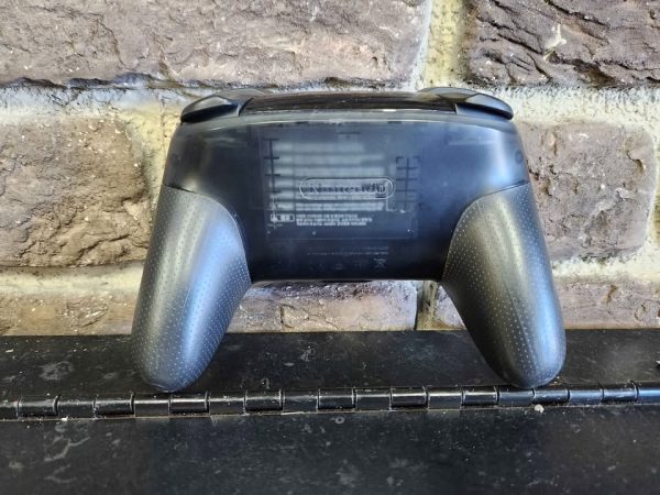 Nintendo Switch Pro Controller - HL23155 - Image 5