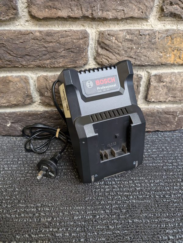 Bosch 18V Battery Charger - Image 4