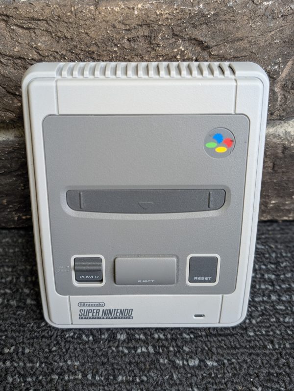 Super Nintendo Classic Mini - Image 3