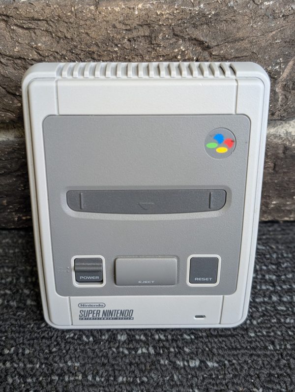 Super Nintendo Classic Mini - Image 9