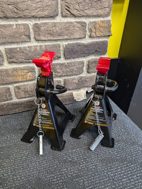 Renegade Trolley Jack 1700KG (Sold as is) - Image 9