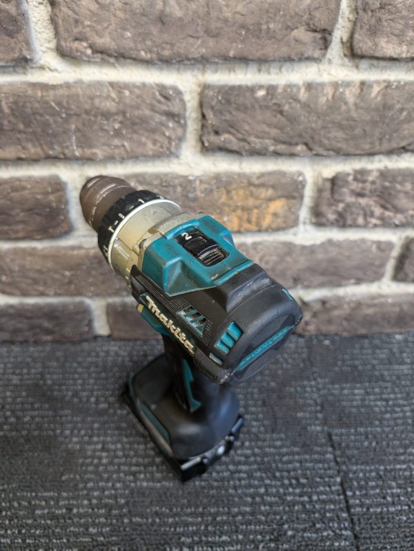 Makita Drill and Battery - Image 10