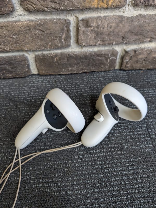 Oculus VR Headset Quest 2 - Image 15