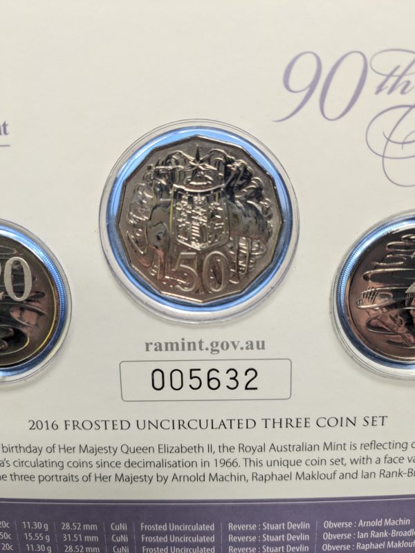 HER MAJESTY THE QUEEN 90TH BIRTHDAY 2016 COIN SET - LG22760 - Image 7