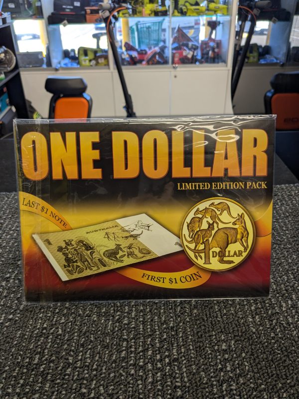 LAST $1 NOTE, FIRST $1 COIN COLLECTABLE COIN SET - LG22761