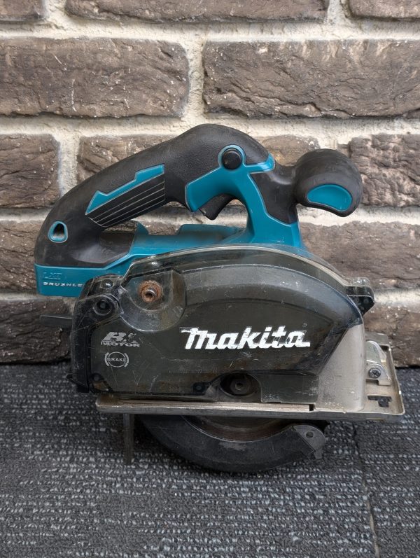 Makita Circular Saw (Skin only) - Image 7