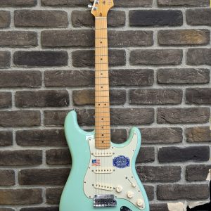 Fender Electric Guitar - LG23478