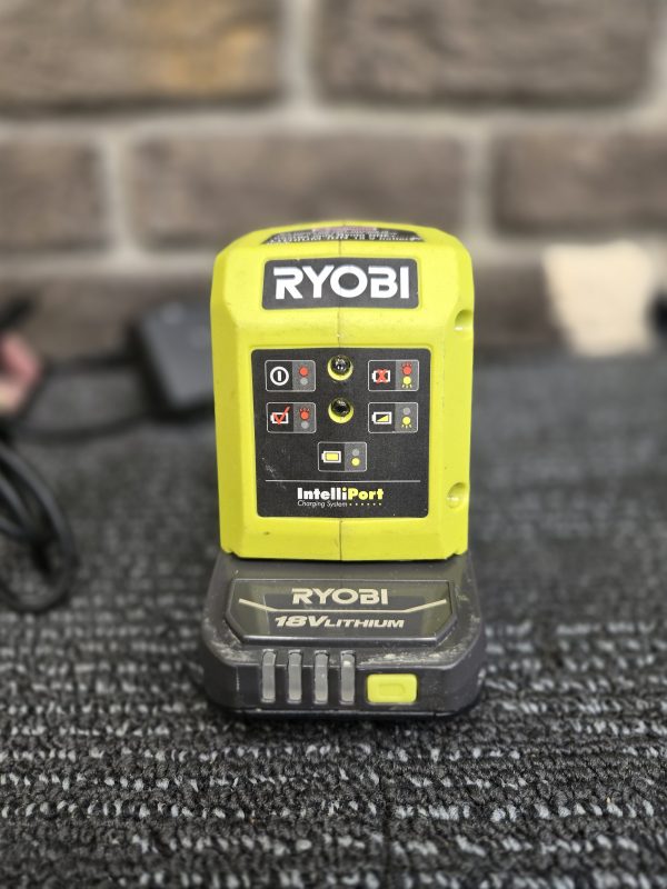 RYOBI BATTERY AND CHARGER COMBO - LG24159 - Image 2
