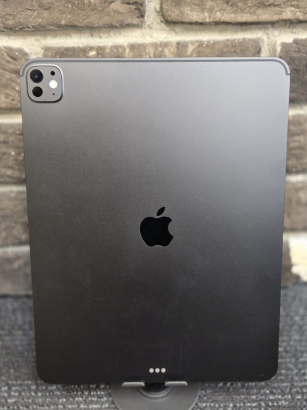 Apple iPad Pro - LG24185 - Image 7