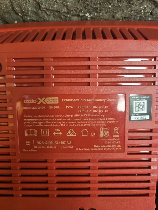 Ozito 18V Dual Battery Charger - Image 4
