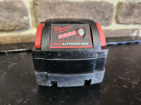 Milwaukee 18v 5ah Battery - HL23867 - Image 7