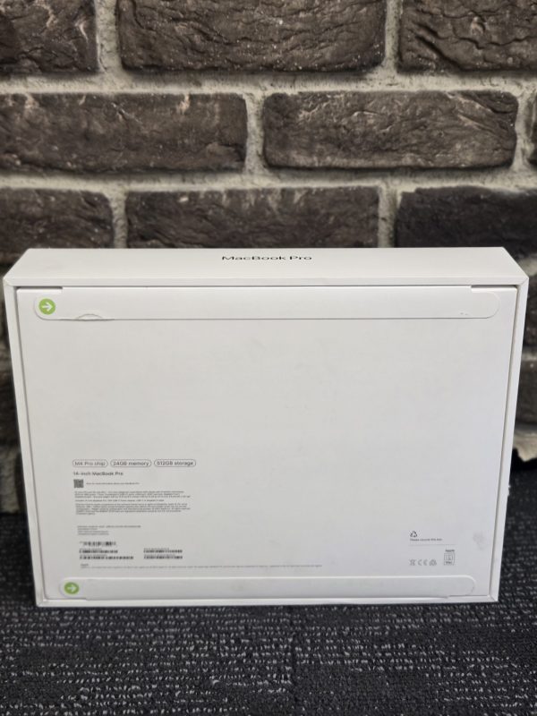 Apple Macbook Pro - LG24184 - Image 9