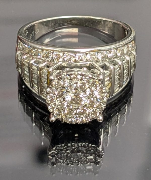 9ct White Gold Diamond Cluster Ring w/ Valuation - LG17875 - Image 15